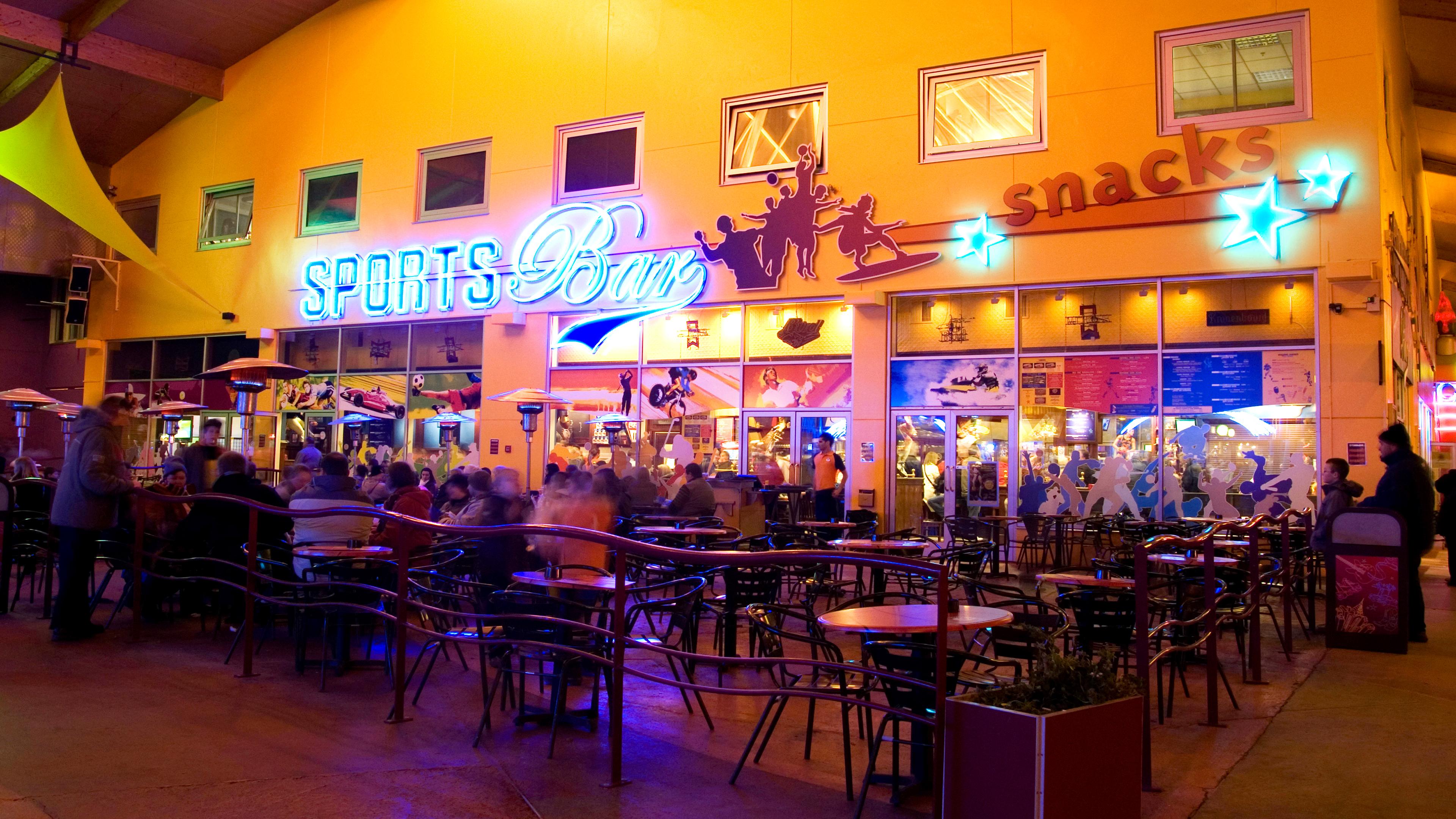 Sports Bar - Restaurant in Disney Village | Disneyland Paris