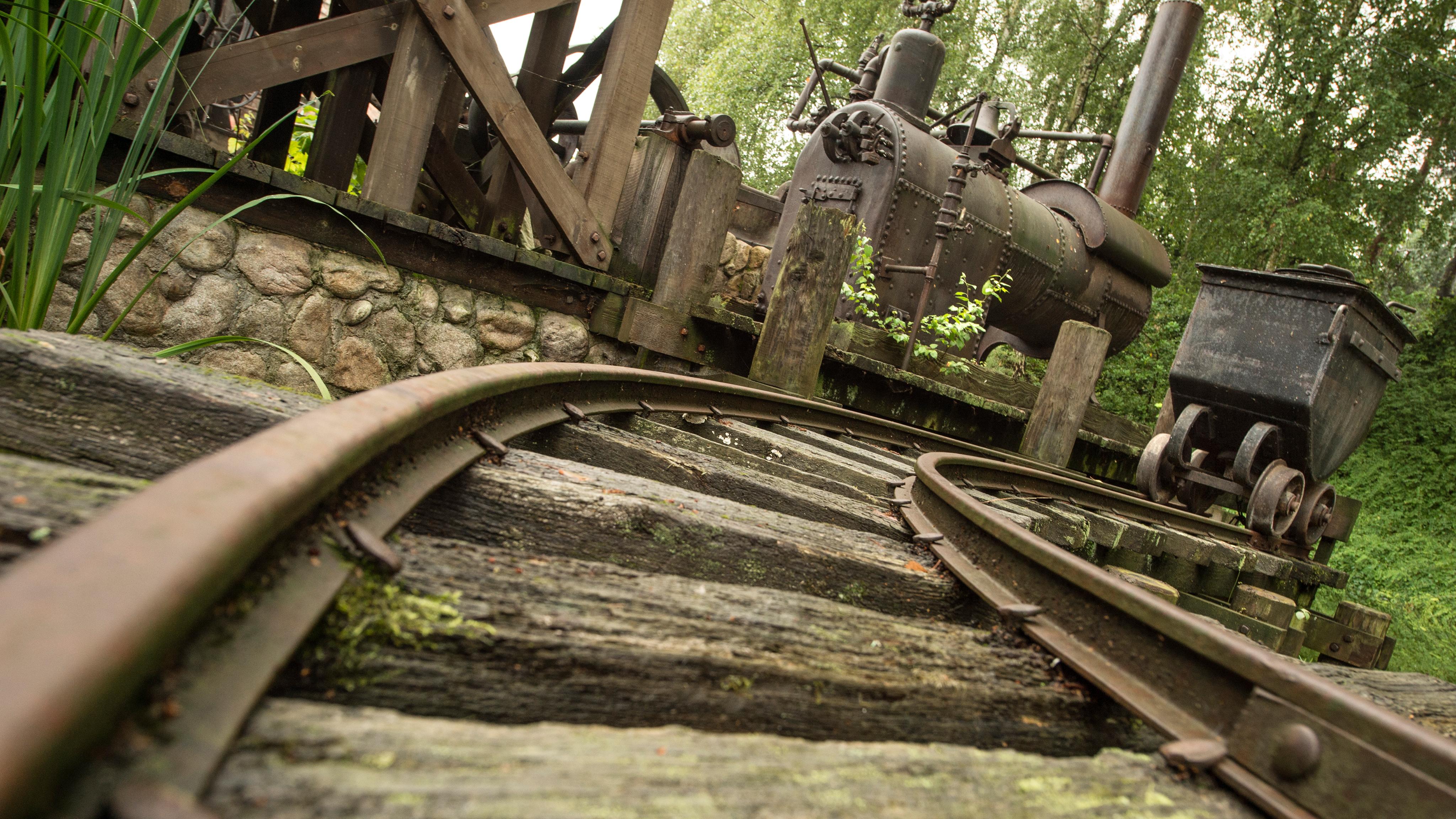 Big thunder sale mountain train