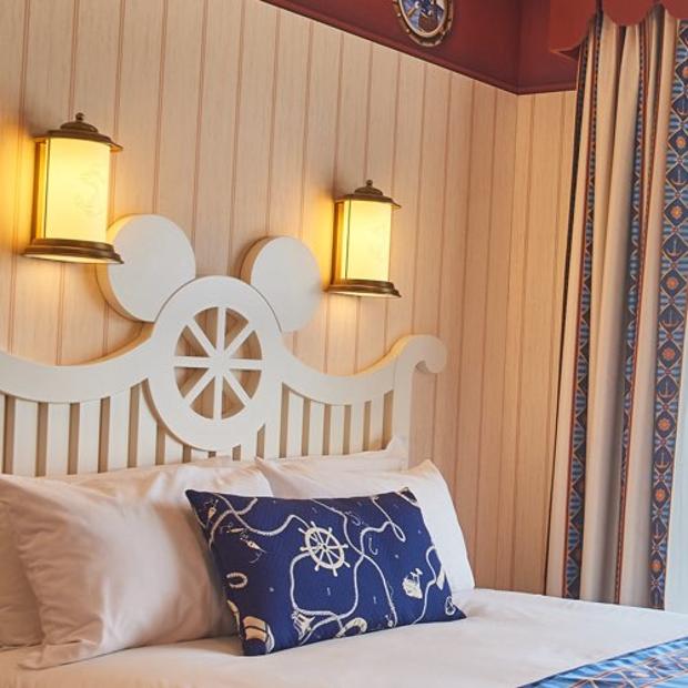 Rooms and Rates Disney's Newport Bay Club Disneyland Paris