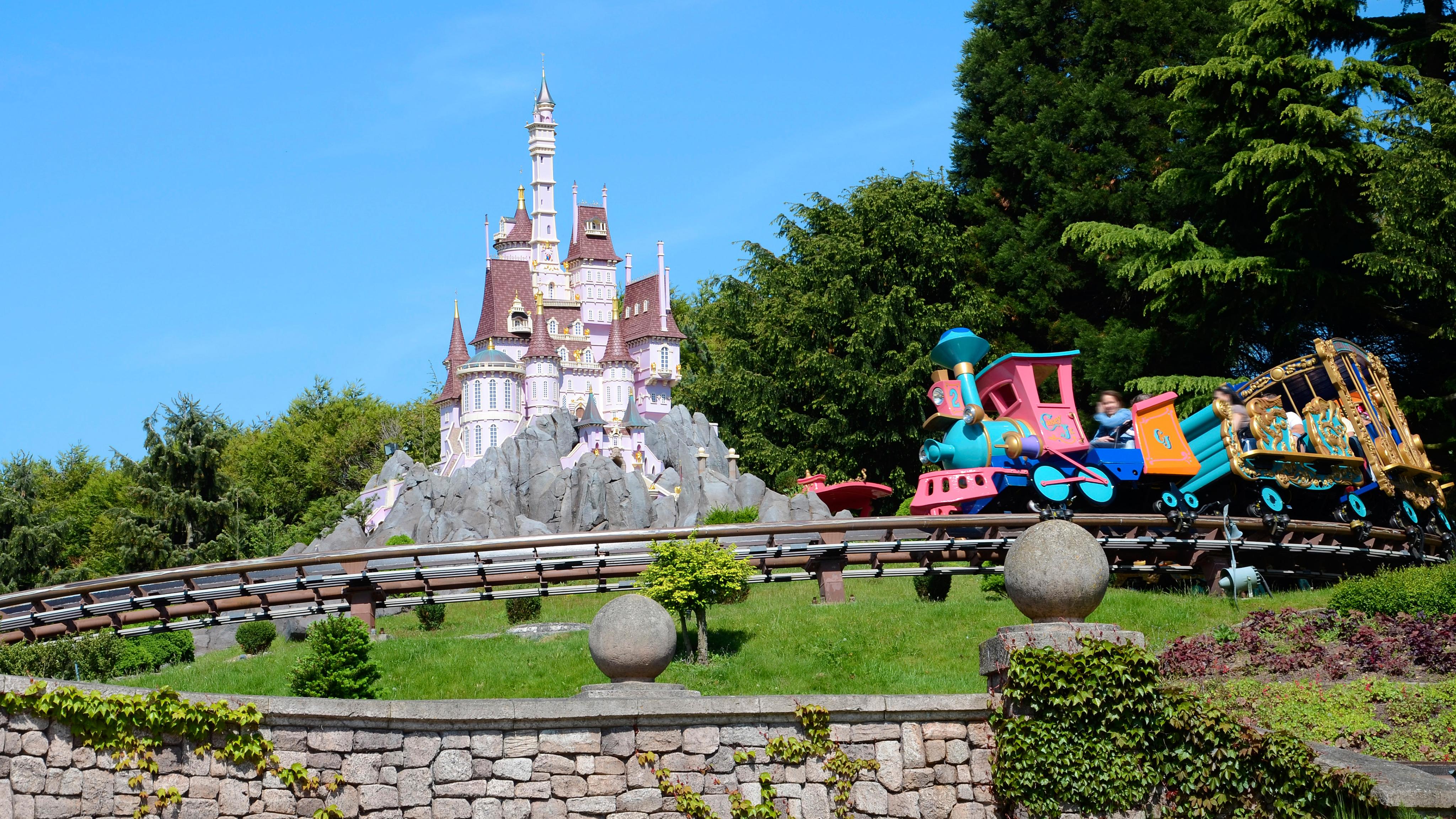 Casey Jr Le Petit Train Du Cirque Attraction Disneyland Paris