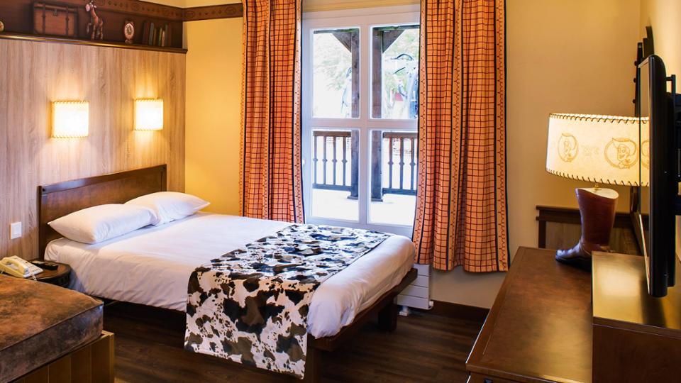 Disney S Hotel Cheyenne 3 Stars Disneyland Paris