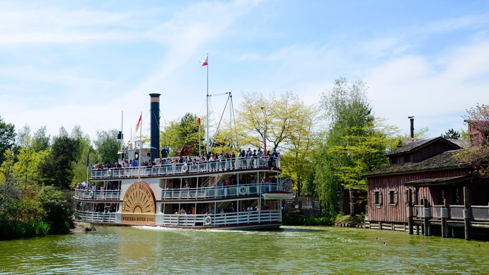 disneyland paris thunder mesa riverboat landing