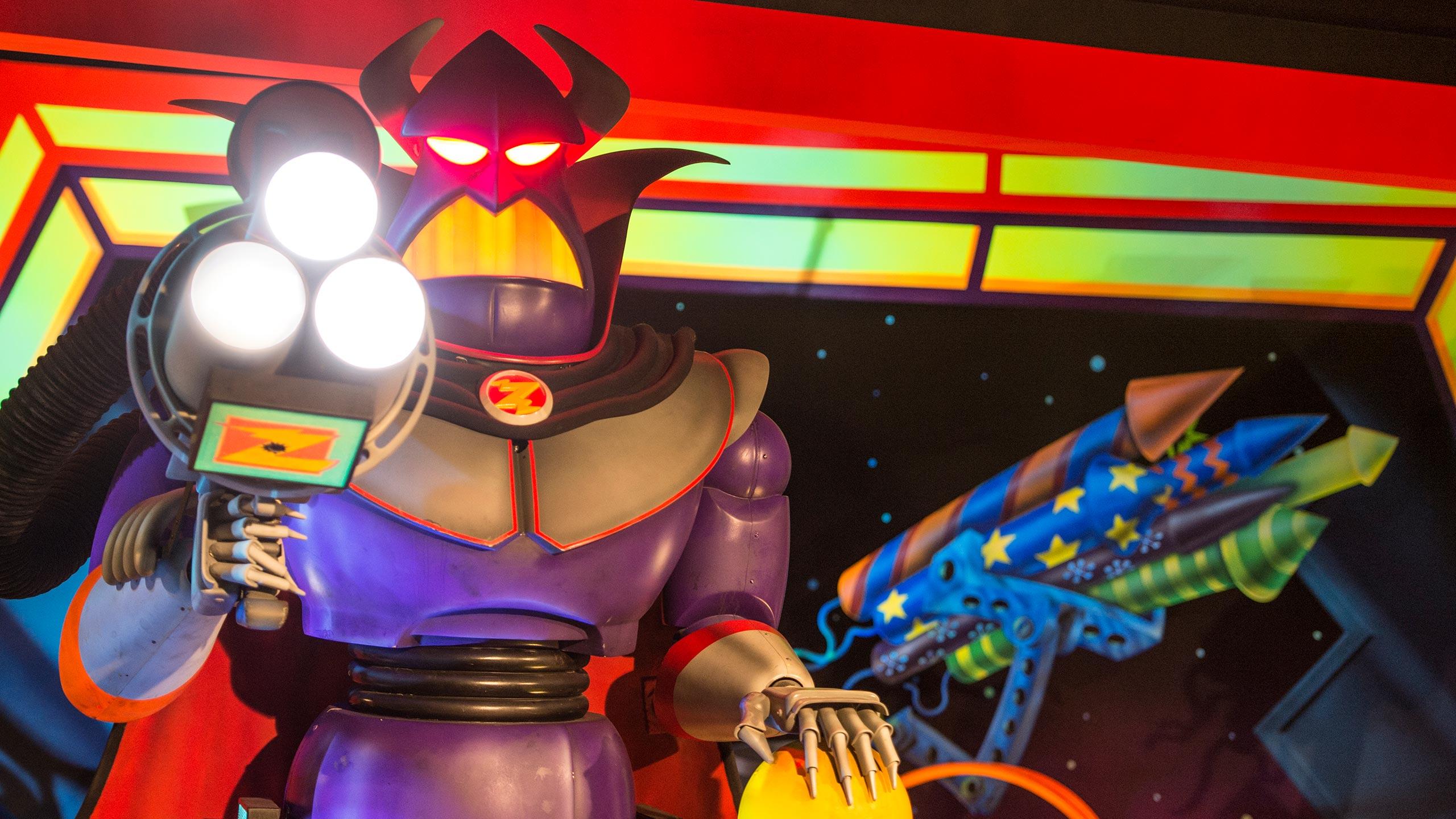 バズ・ライトイヤー・アストロブラスター(Buzz Lightyear Laser Blast