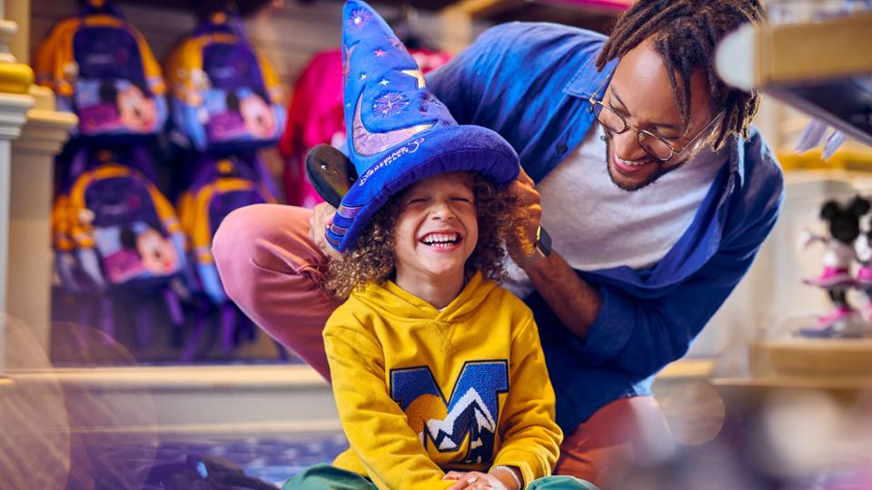 Disney Boule NOEL à suspendre Animators Raiponce et Pascal Disneyland Paris  - Noël - Magical Park Shop