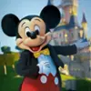 https://media.disneylandparis.com/d4th/es-es/images/n033395_2025aug10_world_enter-the-magic-mickey-mouse-sleeping-beauty-castle_1-1_tcm797-206873.jpg?w=208