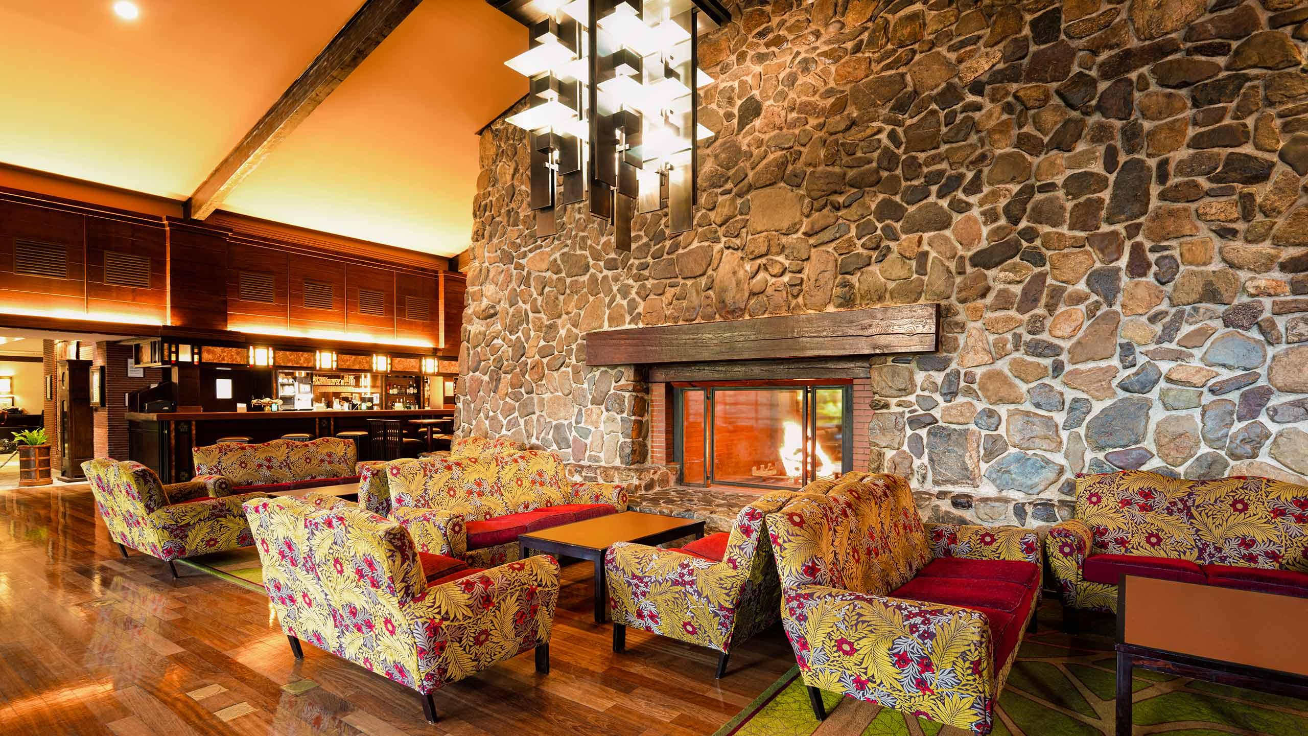 Redwood Bar and Lounge Disney